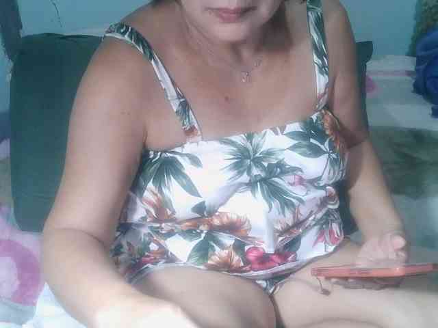 HotMama50 webcam