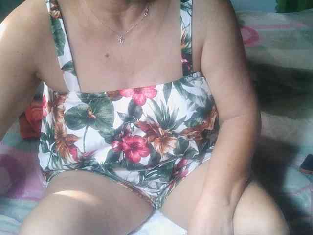 HotMama50 webcam