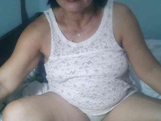 HotMama50 webcam