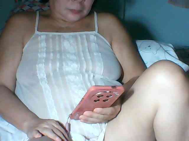 HotMama50 webcam
