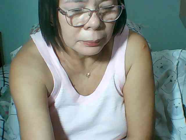 HotMama50 webcam