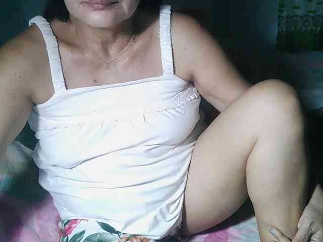 HotMama50 webcam