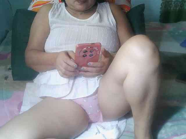 HotMama50 webcam