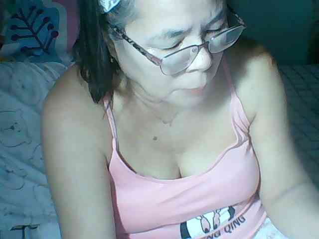 HotMama50 webcam