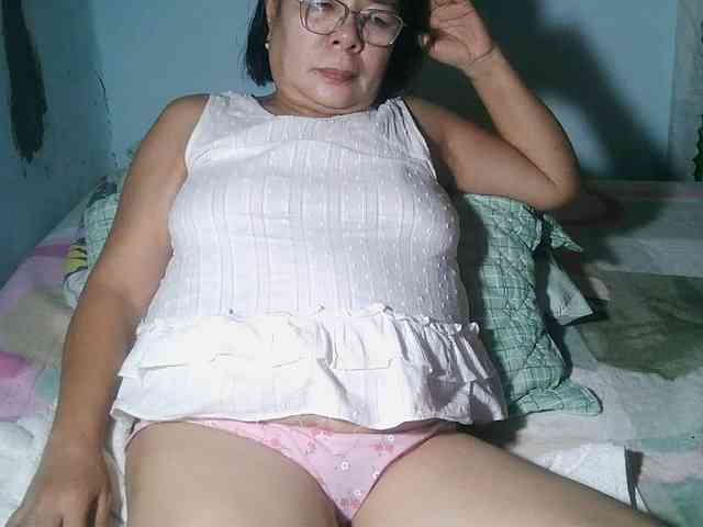 HotMama50 webcam
