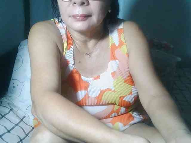 HotMama50 webcam