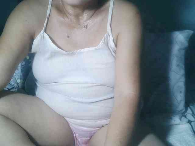 HotMama50 webcam