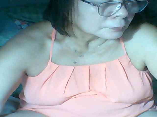 HotMama50 webcam