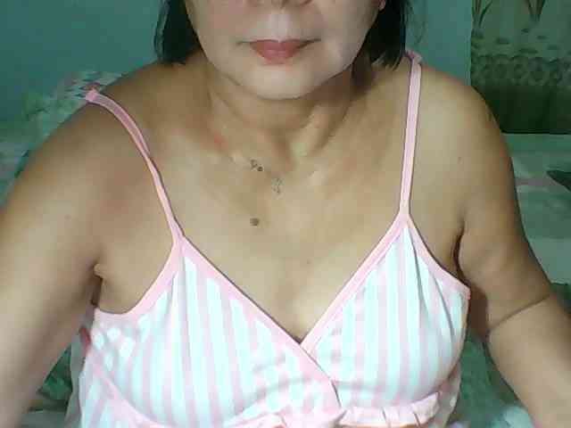 HotMama50 webcam