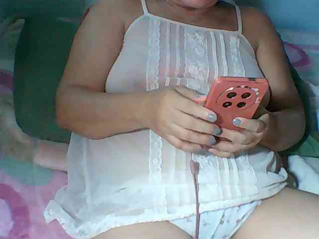 HotMama50 webcam