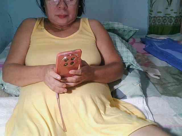 HotMama50 webcam