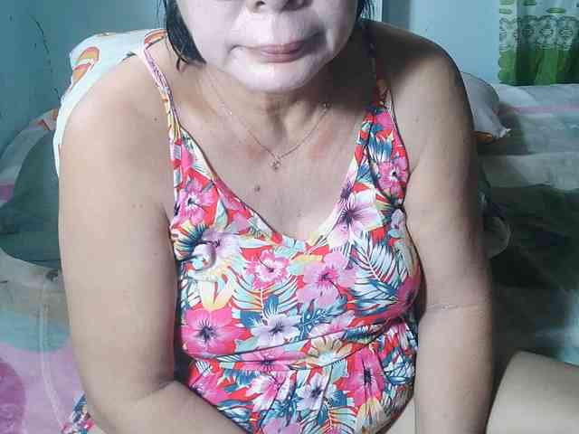 HotMama50 webcam