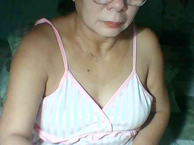 HotMama50 webcam