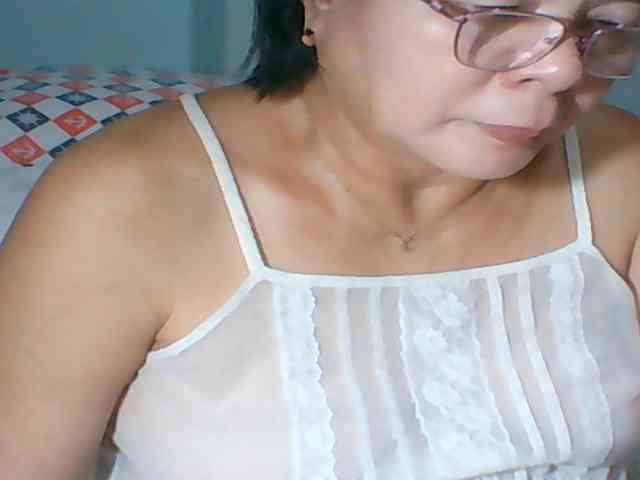 HotMama50 webcam