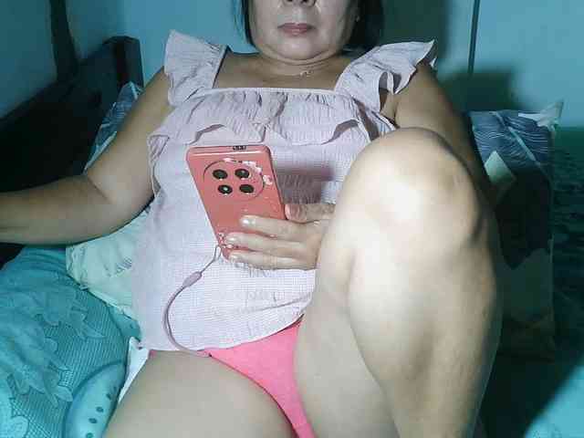 HotMama50 webcam