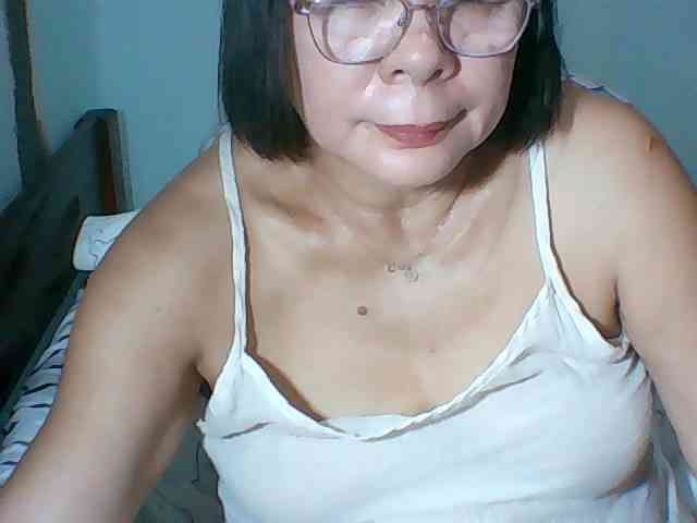 HotMama50 webcam