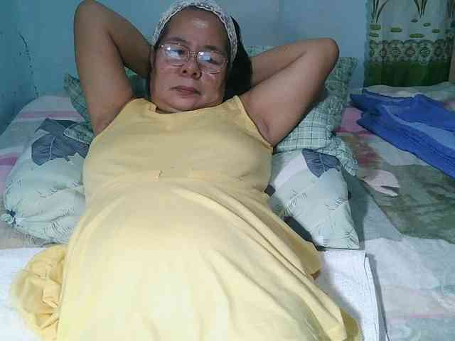 HotMama50 webcam