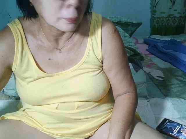 HotMama50 webcam