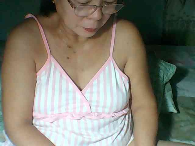 HotMama50 webcam