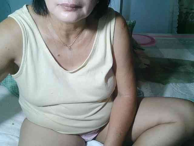 HotMama50 webcam