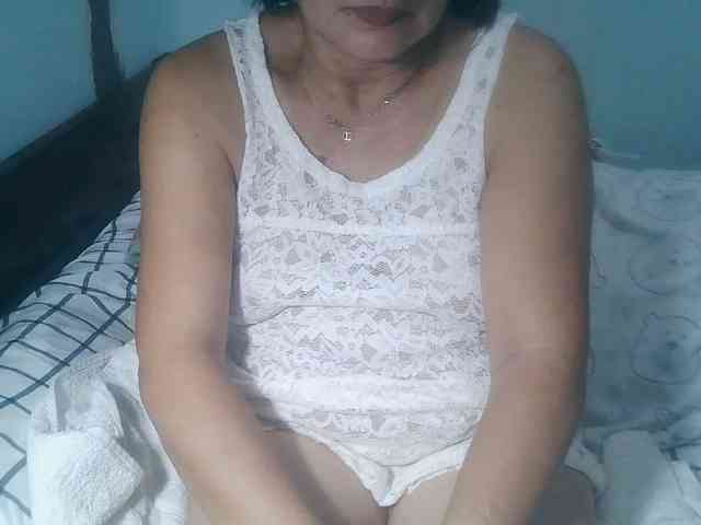 HotMama50 webcam
