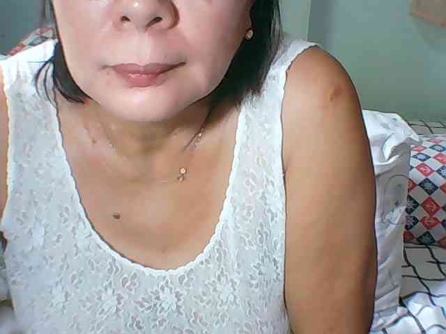 HotMama50 webcam