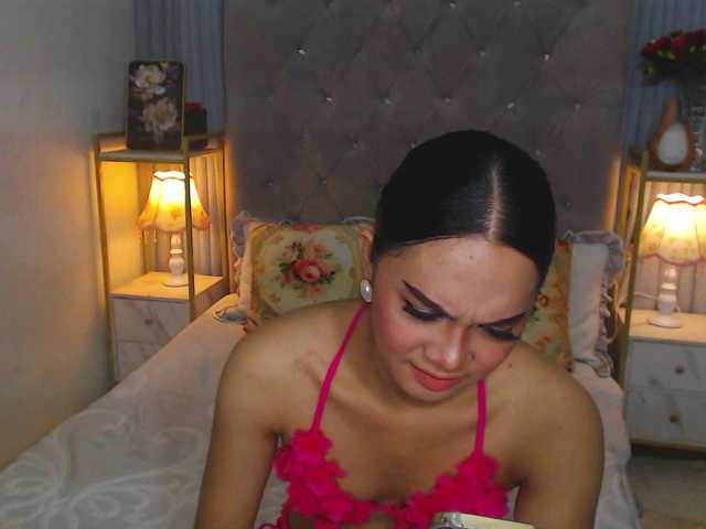SelenaHart live cam
