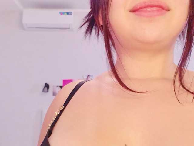 KaiaNostis live cam on BongaCams