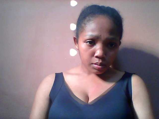Ortenciah live cam on BongaCams