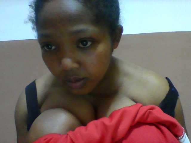 Ortenciah live cam on BongaCams