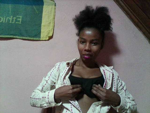Arnela1 live cam on BongaCams