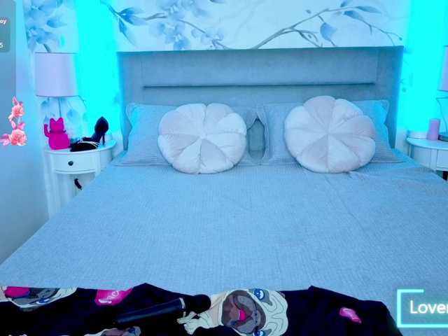 le modèle Bellacandyy est en webcam porno dans un show sur le site bongacams, il possède les tags suivants: White/Caucasian,Blonde,Shaved