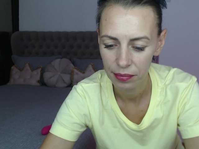 Bellacandyy live cam on BongaCams