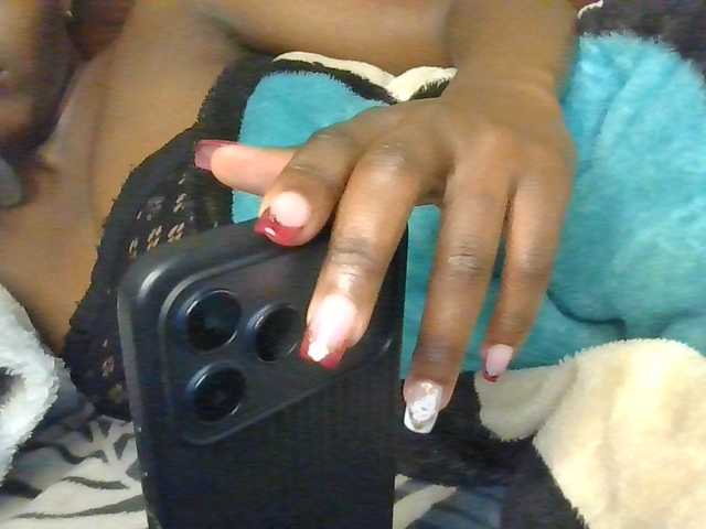 Sweetebonyy live cam on BongaCams