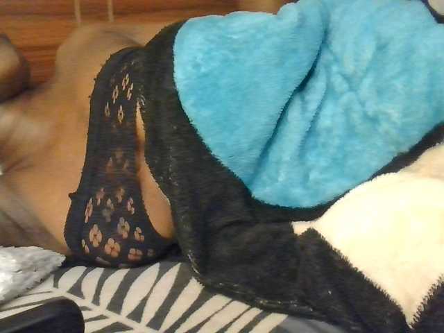 Sweetebonyy live cam on BongaCams