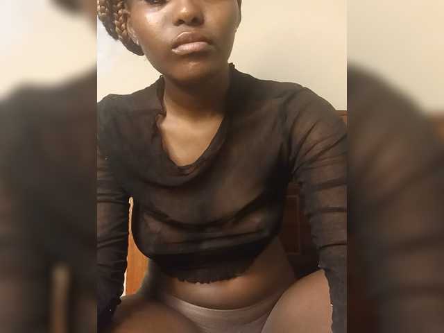Sweetebonyy live cam on BongaCams