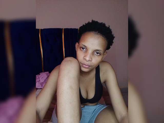 Vee-sexy10 live cam on BongaCams