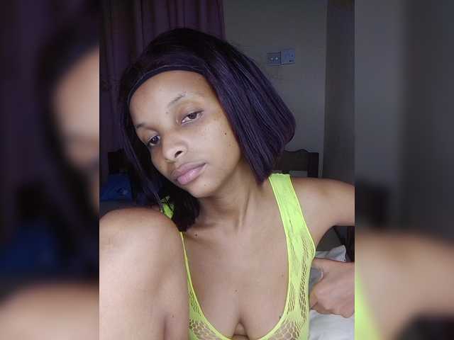 Vee-sexy10 live cam on BongaCams