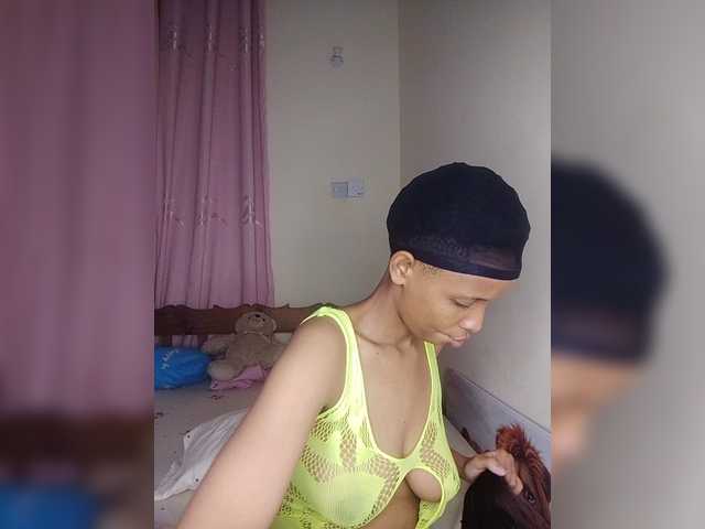 Vee-sexy10
