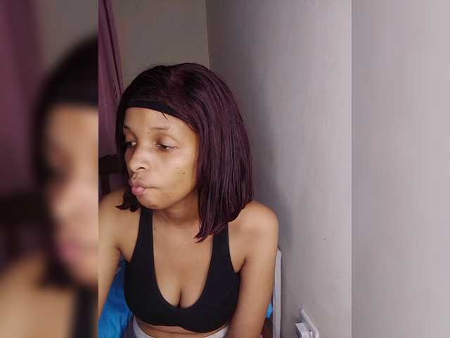 Vee-sexy10