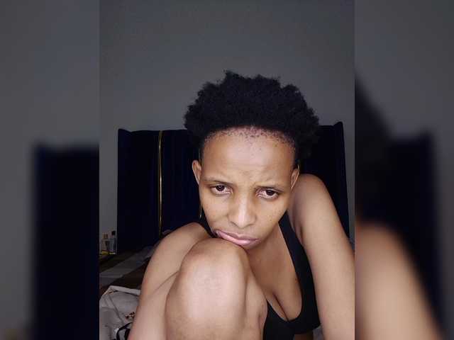 Vee-sexy10