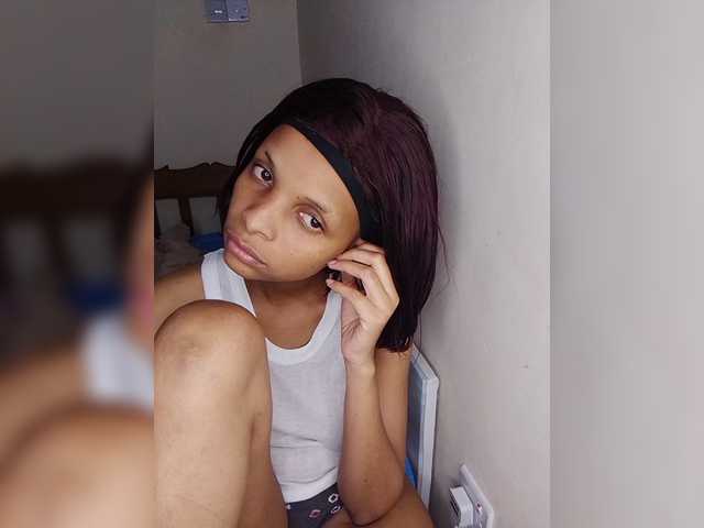 Vee-sexy10