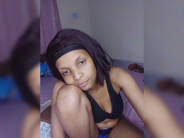 Vee-sexy10 live cam on BongaCams