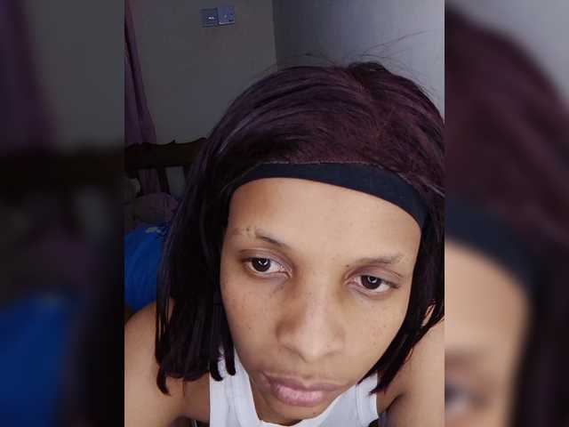 Vee-sexy10