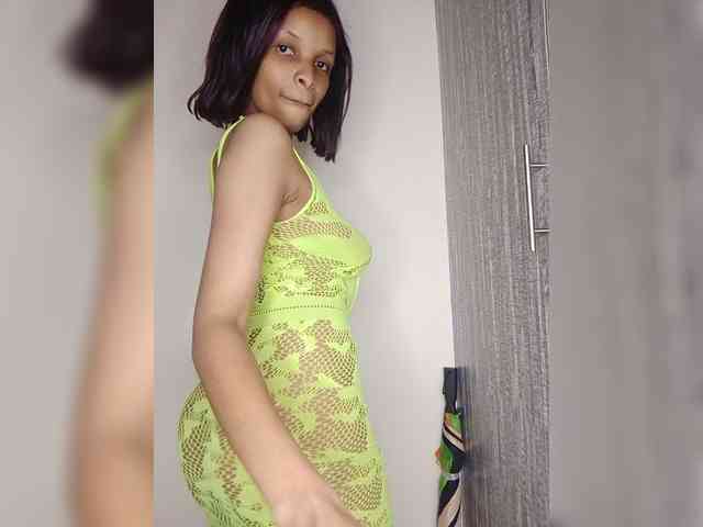 Vee-sexy10