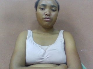 Honorine1a's Live Webcam