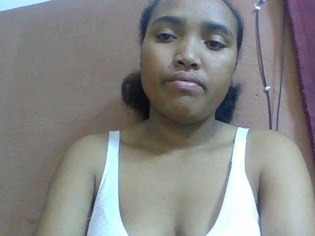 Honorine1a live cam on BongaCams