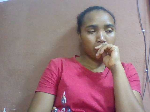 Honorine1a live cam on BongaCams