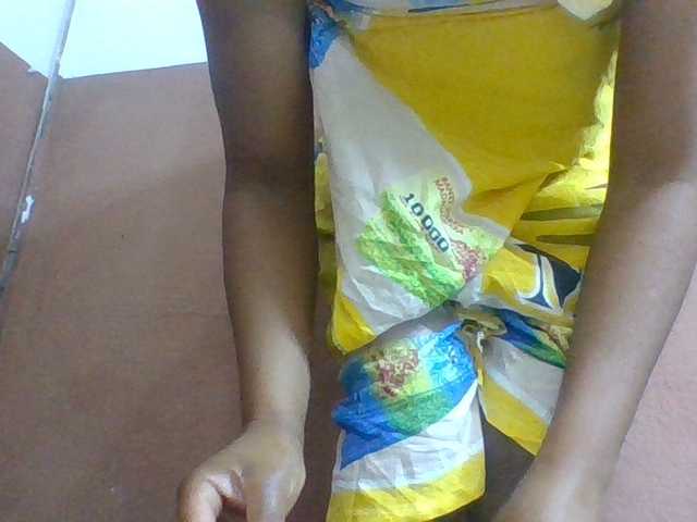 Honorine1a live cam on BongaCams