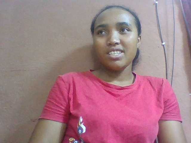 Honorine1a live cam on BongaCams
